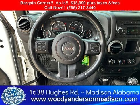 Used 2015 Jeep Wrangler Sport AWD/4WD image 8
