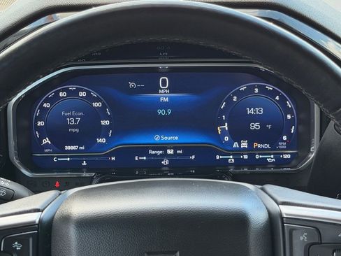 Used 2022 Chevrolet Silverado 1500 LT AWD/4WD image 12
