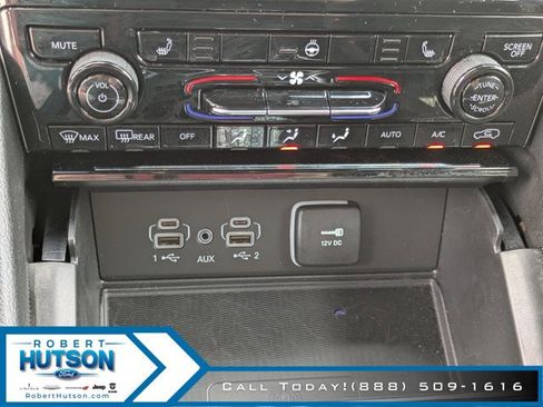 Used 2025 Jeep Grand Cherokee Altitude image 22