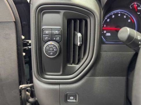 Used 2019 Chevrolet Silverado 1500 Custom w/ Custom Value Package RWD image 23