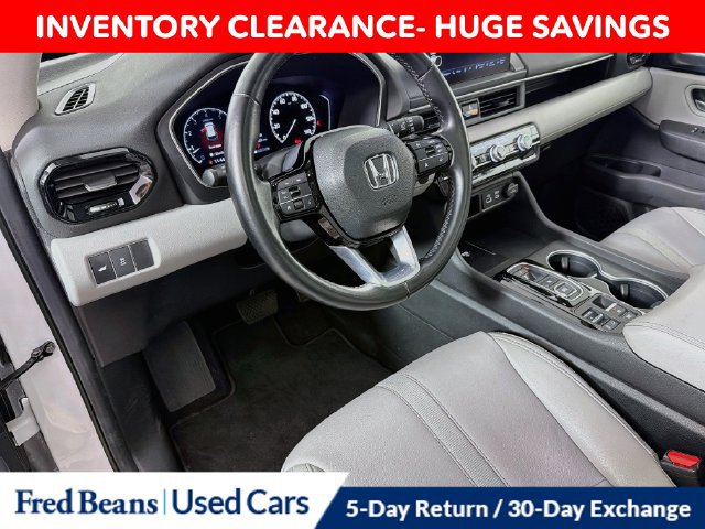 Used 2024 Honda Pilot Touring image 12