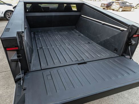 Used 2024 Tesla Cybertruck Cyberbeast image 66