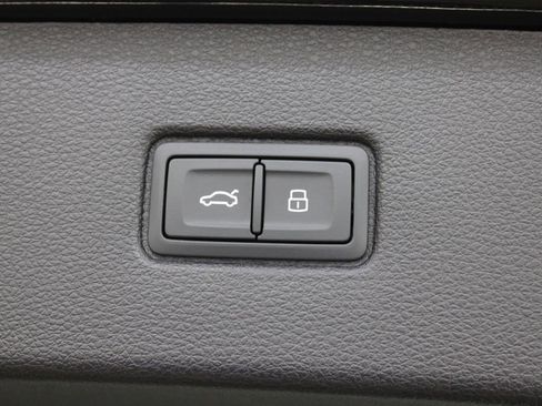 Used 2025 Audi Q7 3.0T Premium Plus w/ Premium Plus Package image 31