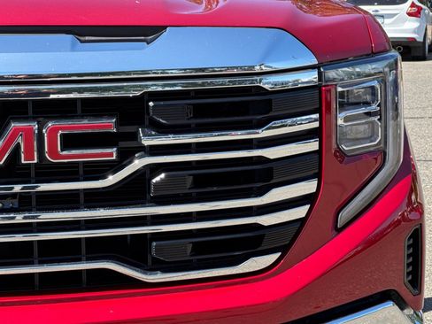 Used 2023 GMC Sierra 1500 SLT w/ SLT Premium Plus Package AWD/4WD image 53