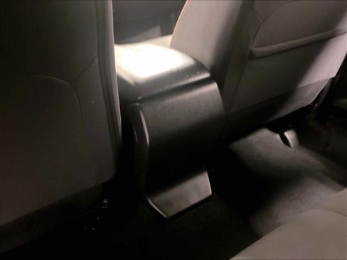 Used 2023 Subaru Crosstrek 2.0i Premium image 28