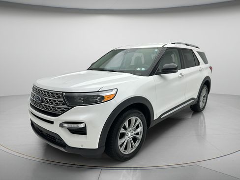 Used 2023 Ford Explorer Limited w/ Limited Technology Package AWD/4WD image 6