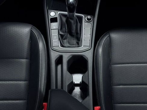 Used 2024 Volkswagen Jetta SE FWD image 26
