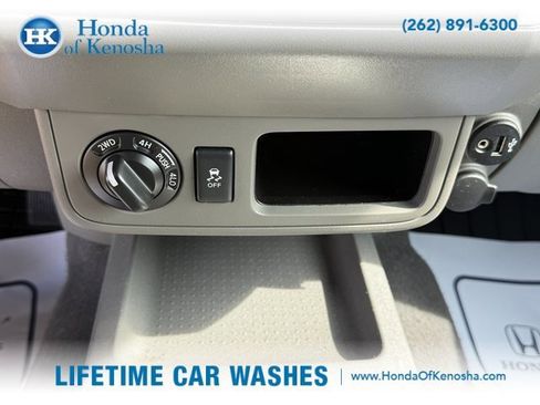 Used 2019 Nissan Frontier SV image 18