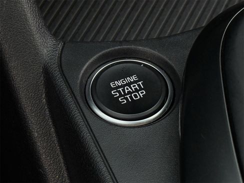 Used 2025 Kia K4 LXS image 18