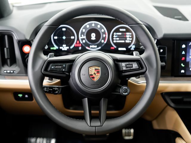 Certified 2026 Porsche Cayenne Coupe AWD/4WD image 12