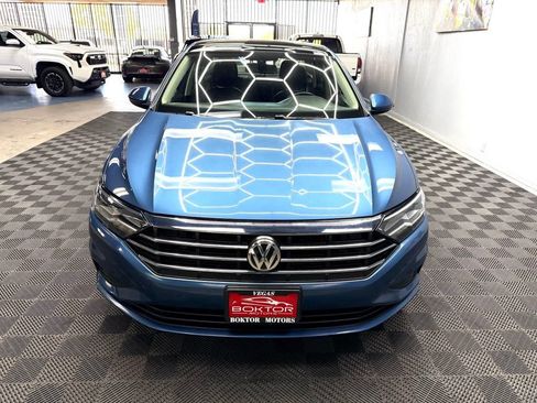 Used 2020 Volkswagen Jetta SE w/ SE Cold Weather Package FWD image 6