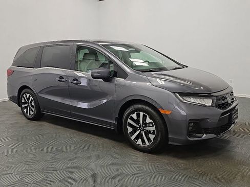 New 2026 Honda Odyssey EX-L image 2