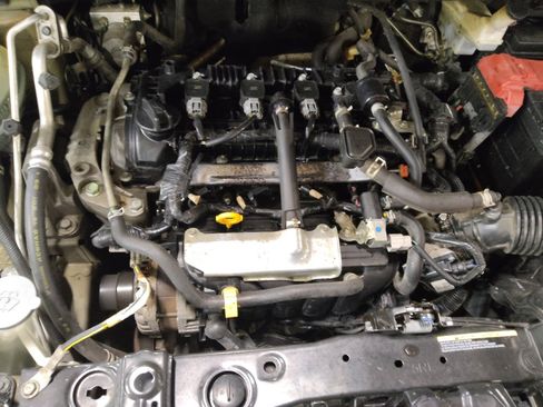 Used 2021 Nissan Versa SV FWD image 30