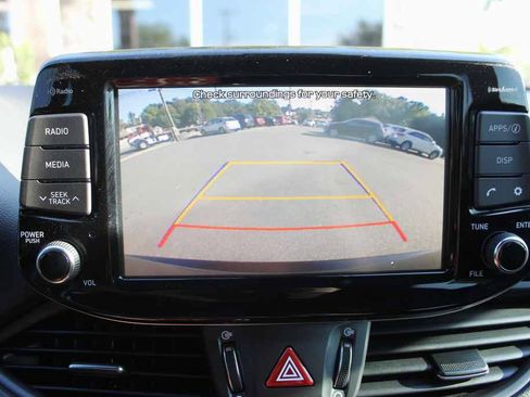 Used 2018 Hyundai Elantra GT Sport FWD image 19