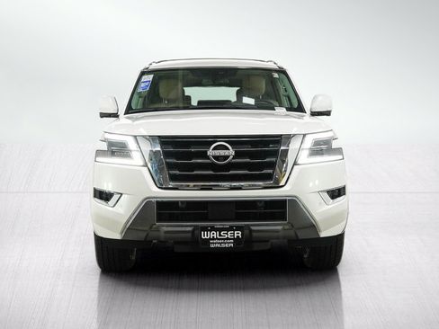 Used 2023 Nissan Armada SL w/ Captain's Chairs Package AWD/4WD image 9