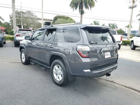 Used 2023 Toyota 4Runner SR5 Premium image 3