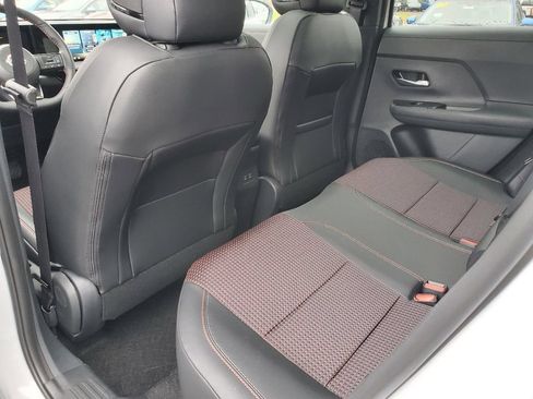 New 2026 Nissan Kicks SR FWD image 12