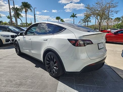 Used 2021 Tesla Model Y Performance image 12