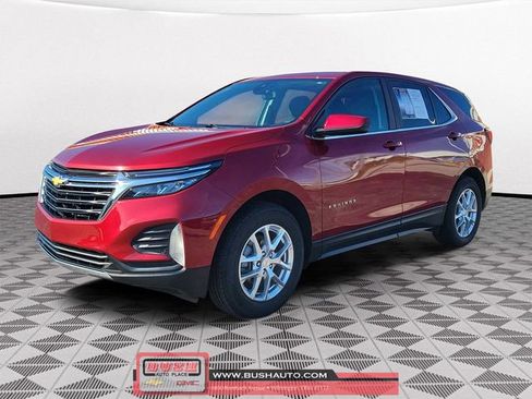 Used 2022 Chevrolet Equinox LT image 2