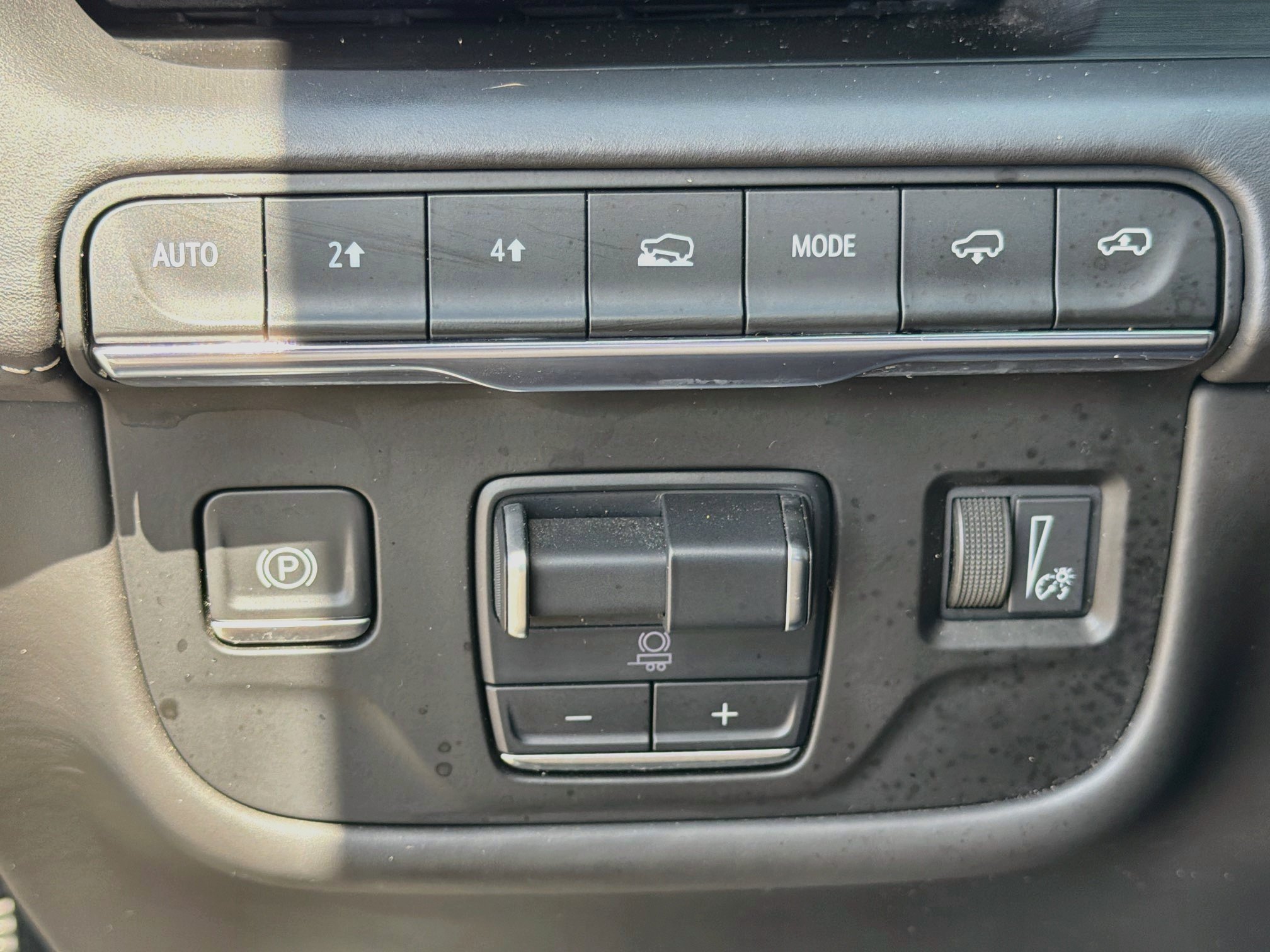 Used 2022 Cadillac Escalade Premium Luxury Platinum AWD/4WD image 38