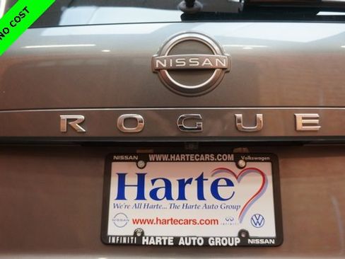 Used 2022 Nissan Rogue SV image 79