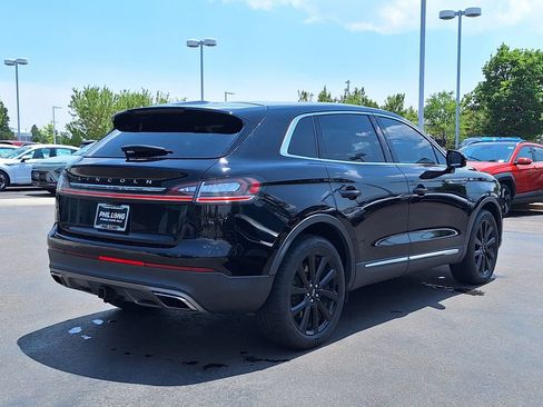 Used 2021 Lincoln Nautilus Reserve AWD/4WD image 3