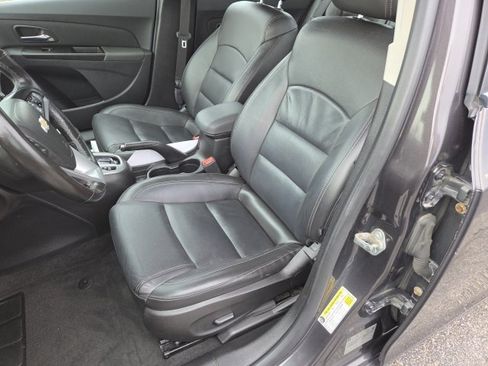 Used 2014 Chevrolet Cruze LT image 14