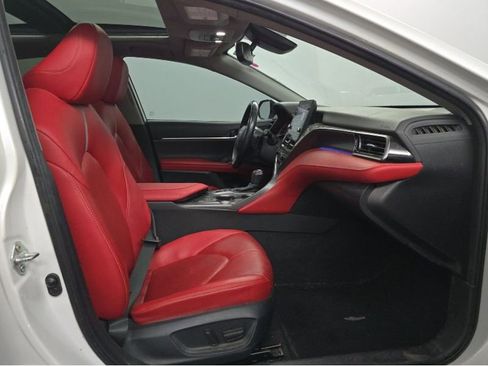 Used 2024 Toyota Camry XSE image 13