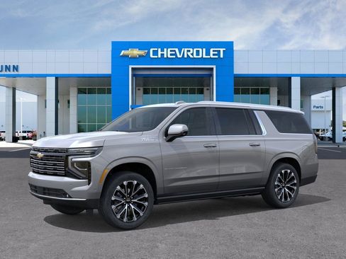 New 2026 Chevrolet Suburban High Country image 2