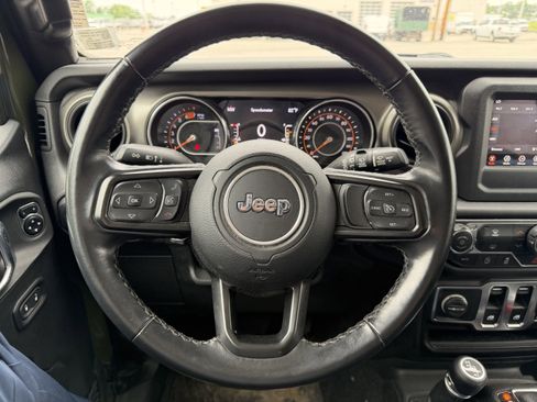 Used 2021 Jeep Wrangler Sport AWD/4WD image 16