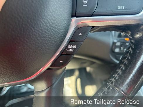 Used 2021 RAM 1500 Laramie AWD/4WD image 27