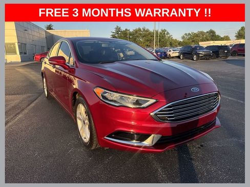 Used 2018 Ford Fusion SE w/ Fusion SE Technology Package FWD image 1