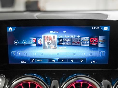 Certified 2023 Mercedes-Benz EQB 300 4MATIC image 20