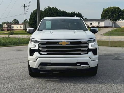 Certified 2024 Chevrolet Silverado 1500 High Country w/ Technology Package AWD/4WD image 3