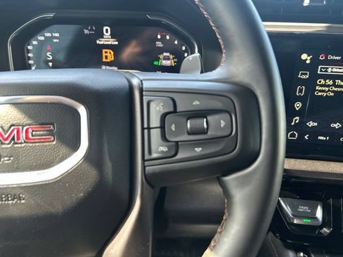 Used 2025 GMC Sierra 1500 AT4 w/ Technology Package AWD/4WD image 25