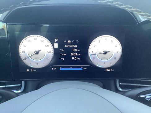 Used 2025 Hyundai Elantra SEL FWD image 20