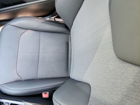 Used 2023 Kia Niro EX image 11