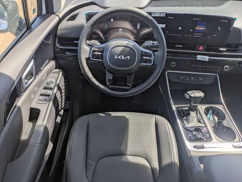 New 2026 Kia Carnival SX Prestige image 17