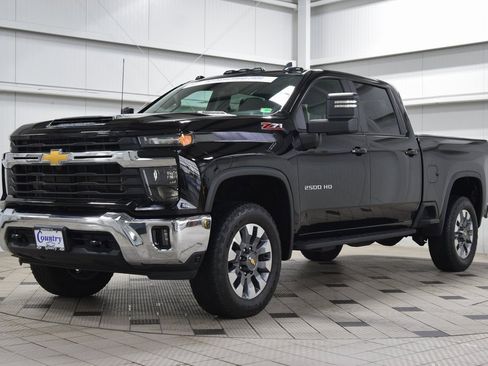 Used 2024 Chevrolet Silverado 2500 LT w/ All Star Edition image 3