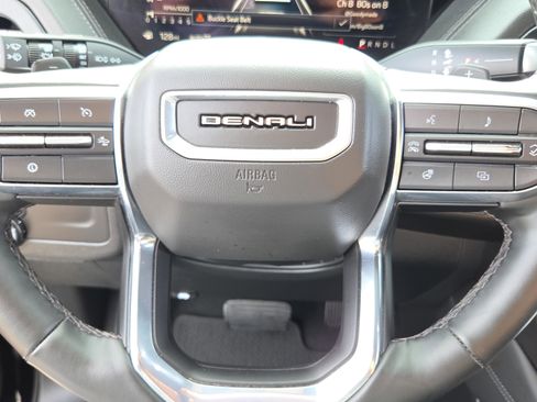 Used 2025 GMC Yukon Denali AWD/4WD image 22