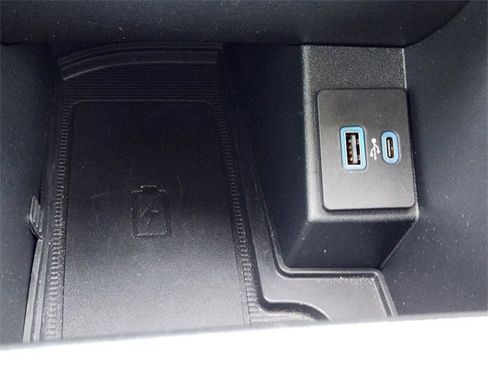 Used 2024 Ford Edge SEL w/ Sport Appearance Package image 20