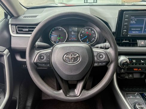 Used 2022 Toyota RAV4 XLE w/ Convenience Package AWD/4WD image 31
