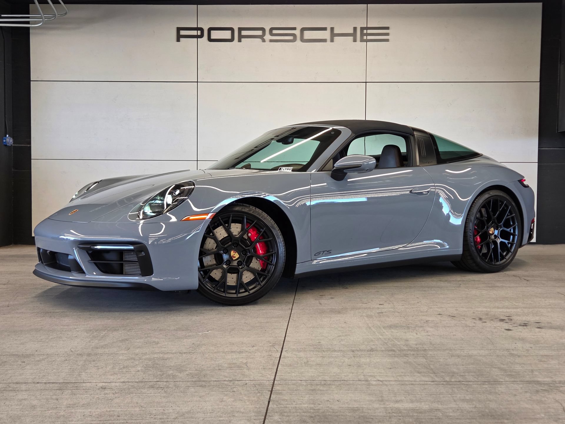 Certified 2024 Porsche 911 Targa 4 GTS AWD/4WD image 1