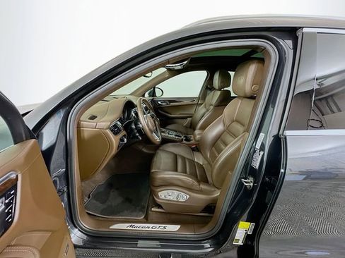 Used 2018 Porsche Macan GTS image 22