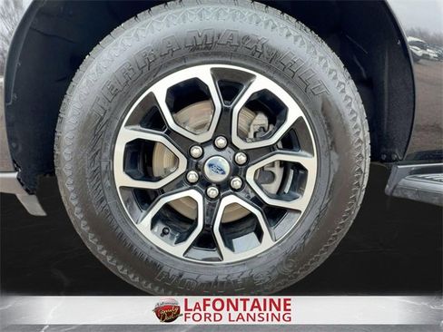 Used 2024 Ford Expedition Max XLT image 32