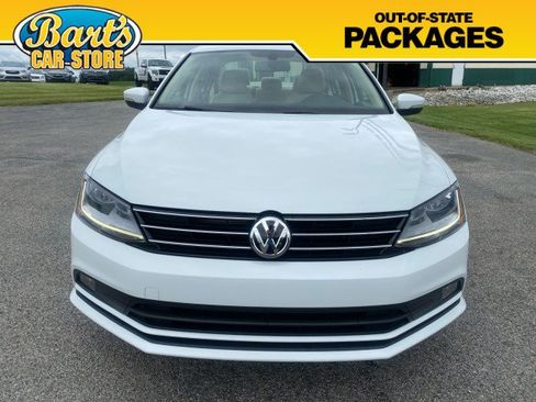 Used 2017 Volkswagen Jetta SEL FWD image 2