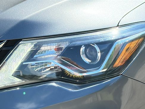 Used 2020 Nissan Pathfinder SV AWD/4WD image 4