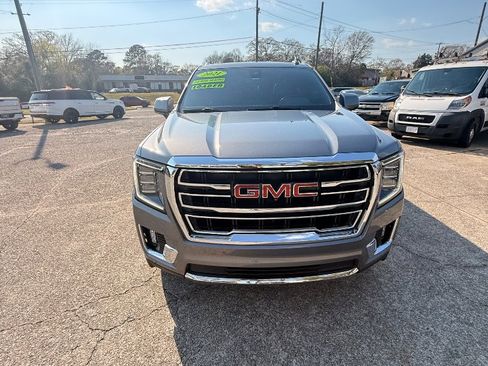 Used 2021 GMC Yukon XL SLT w/ SLT Luxury Plus Package image 4