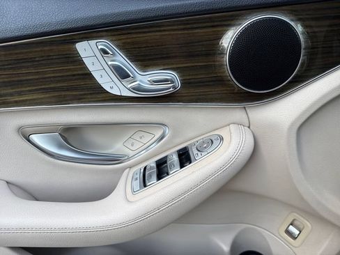 Used 2018 Mercedes-Benz C 300 Sedan image 21