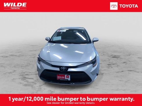 Certified 2025 Toyota Corolla LE image 4